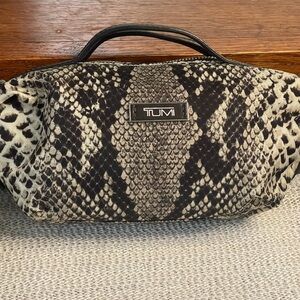 New no tag Tumi snakeskin print leather trim small bag
5 x 8 x 3